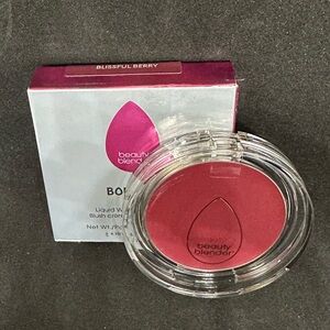🆕 Beautyblender Bounce™ Liquid Whip Cream Blush 🍓🫐 blissful berry🍓🫐 ✨new in box✨